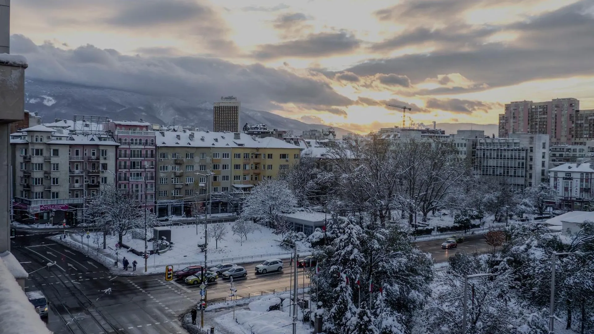 Central Apartment Parking Two Bedrooms Sky Terrace Sofia